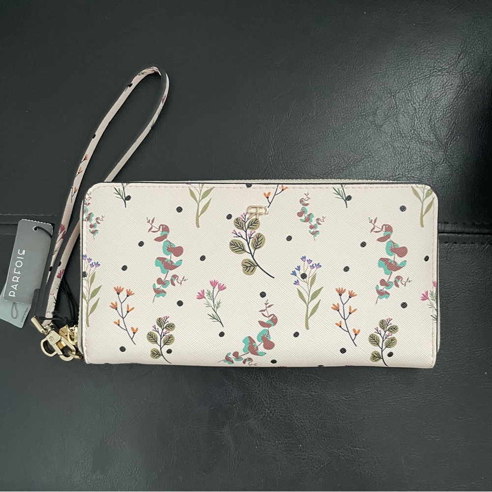 NWT Parfois Pink Floral Wristlet Wallet